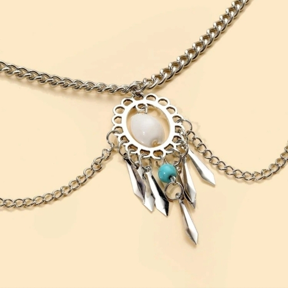 Puka Cowrie Shell & Metal Tassel Decor Anklet - Picture 2 of 4